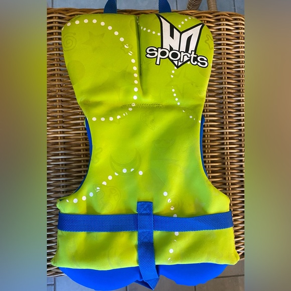 Infant life jacket - Picture 2 of 3